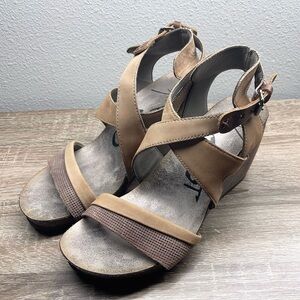 OTBT Freedom Wedge Sandals Tan Brown Leather Upper Open Toe Adjustable Size 8 US